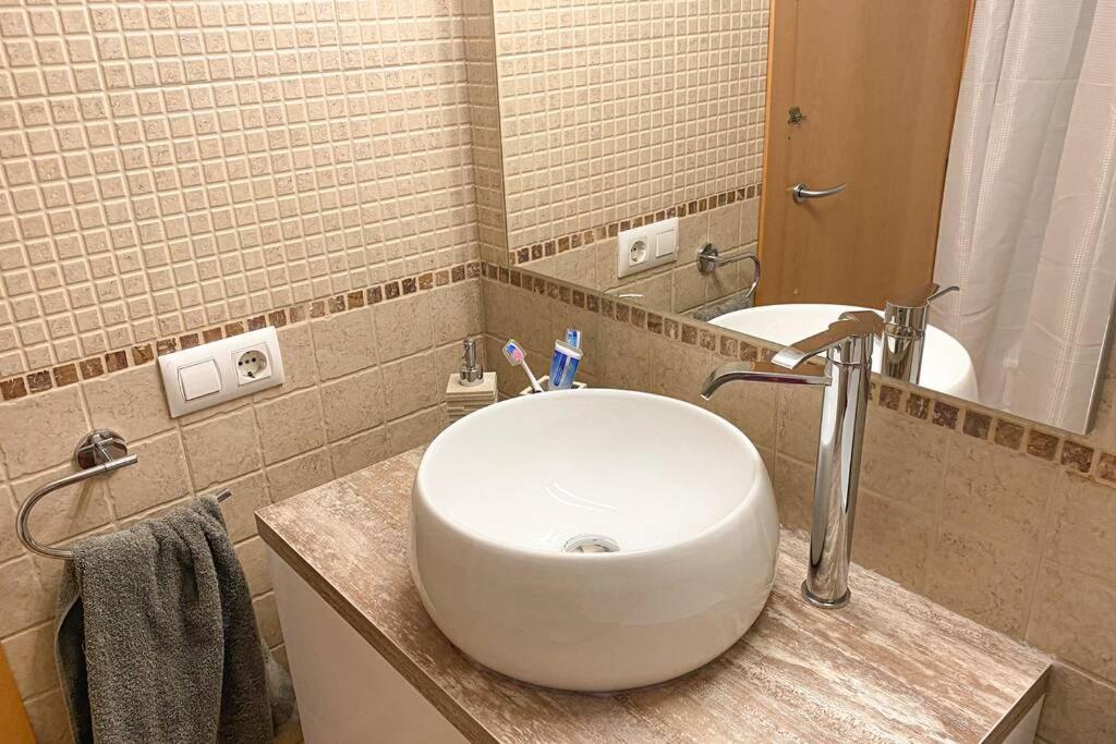 Blue Marina - Terraza, Piscina Y Wifi Gratis Apartment Росес Екстериор снимка
